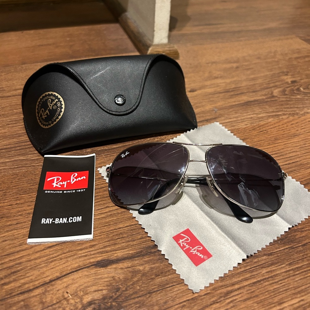 Ray-Ban Pilot 3267 sunglasses silver frames with gray gradient tinted lenses - Picture 15 of 16